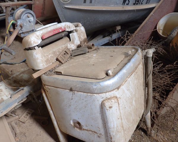 Auction listing photo
