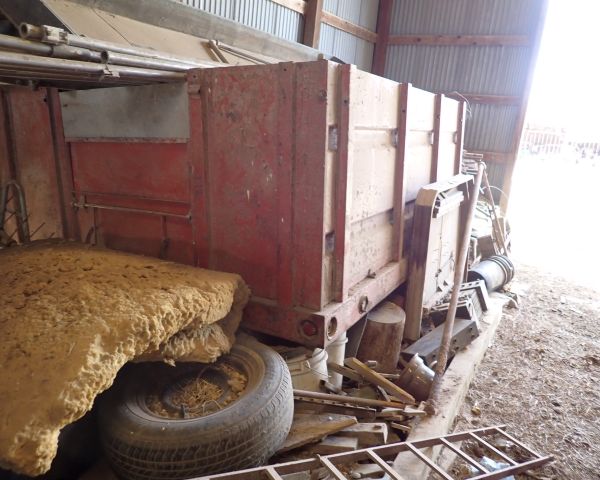 Auction listing photo