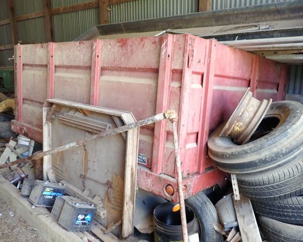 Auction listing photo