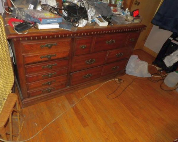 auction image