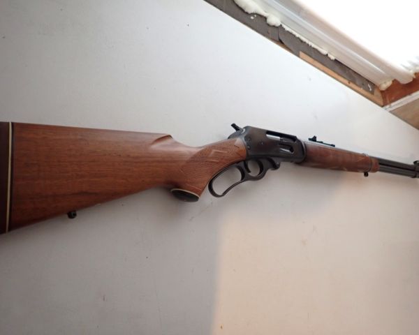 Auction listing photo