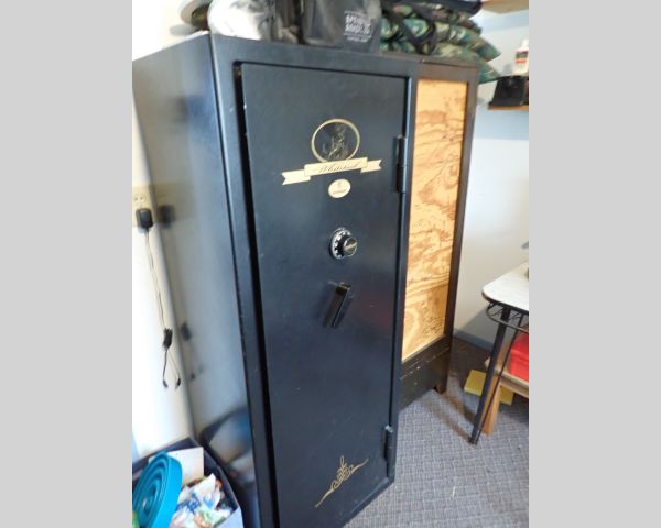 Auction listing photo