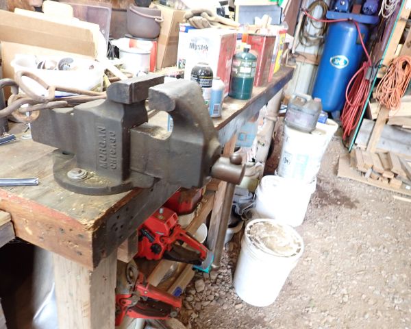 Auction listing photo