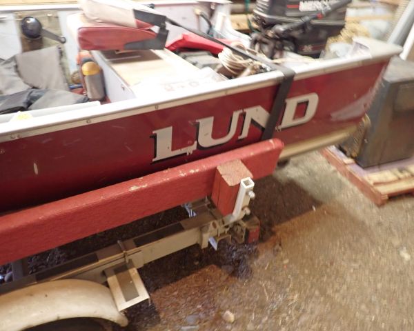 Auction listing photo