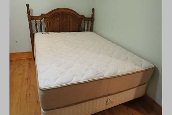 Auction listing photo