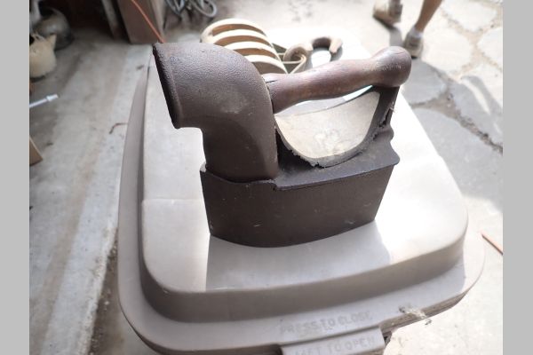 Auction listing photo