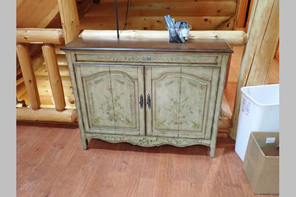 Auction listing photo