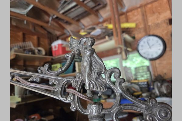 Auction listing photo