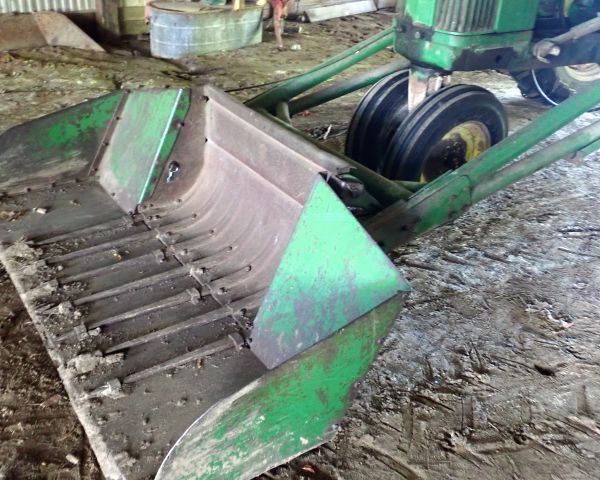 Auction listing photo