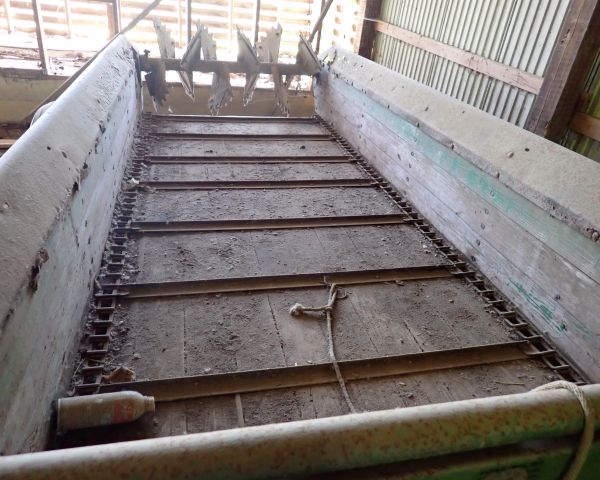 Auction listing photo