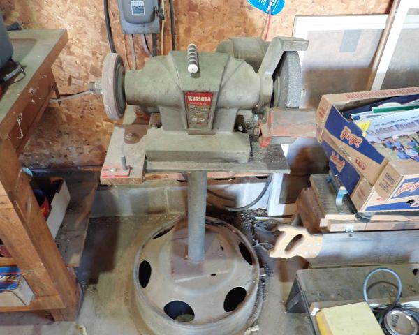 Auction listing photo