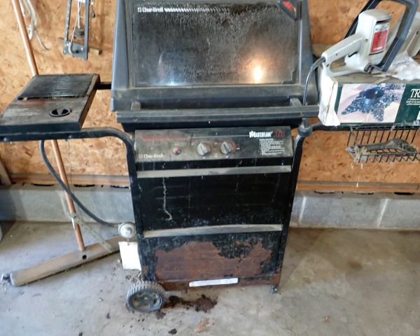 Auction listing photo