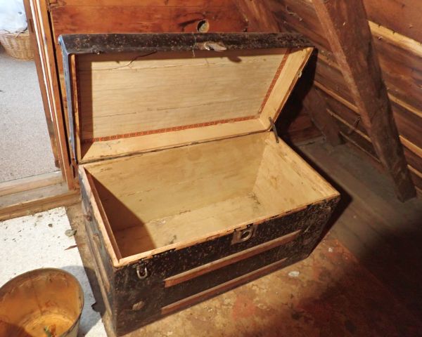 Auction listing photo