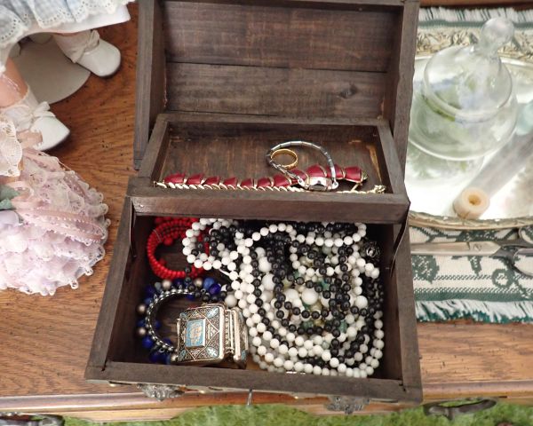 Auction listing photo