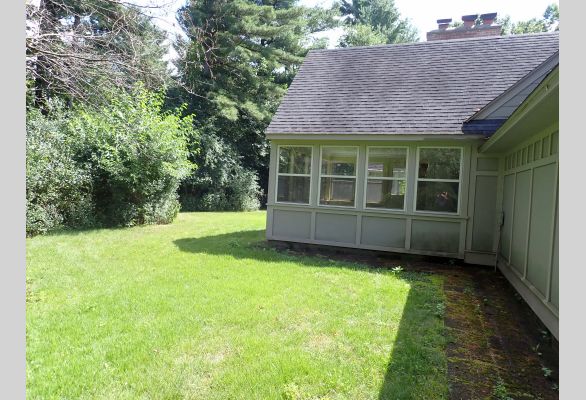 Auction listing photo