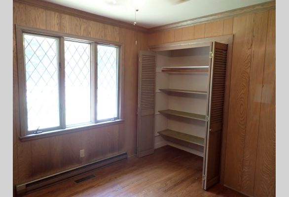 Auction listing photo