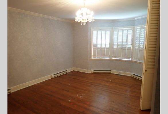 Auction listing photo