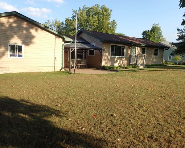 Auction listing photo