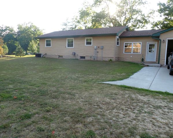 Auction listing photo