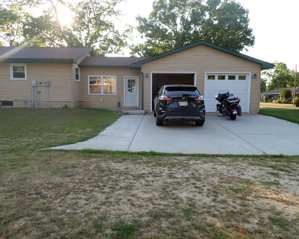 Auction listing photo