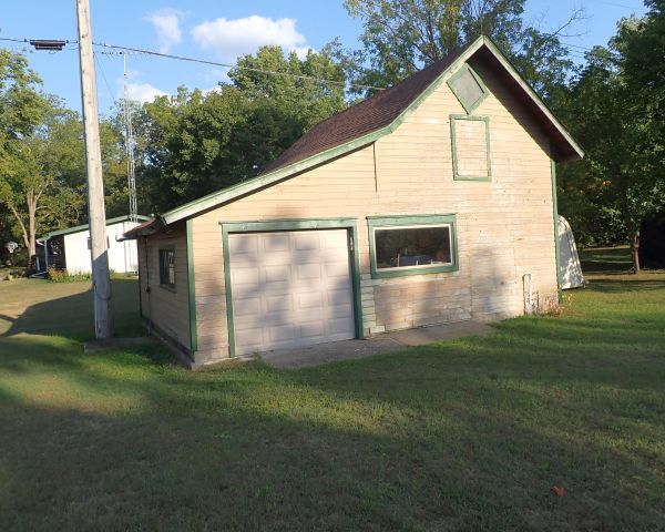 Auction listing photo