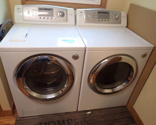 Auction listing photo