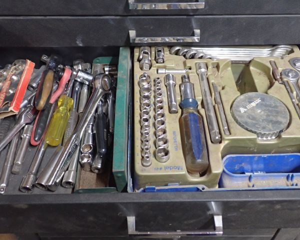 Auction listing photo