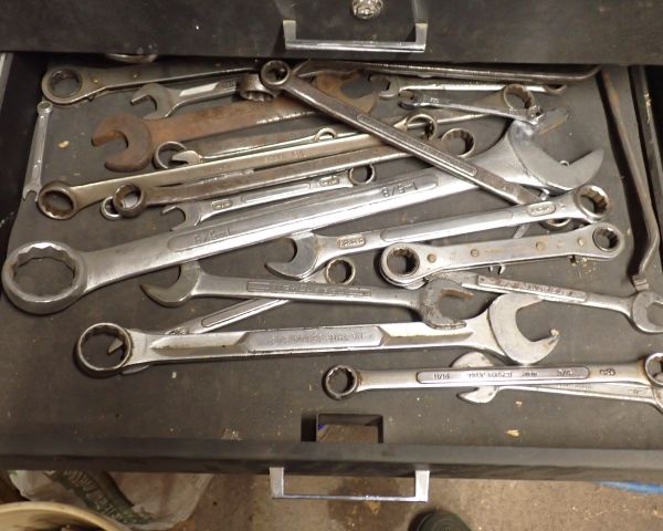 Auction listing photo