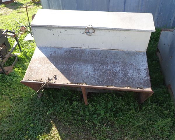 auction image
