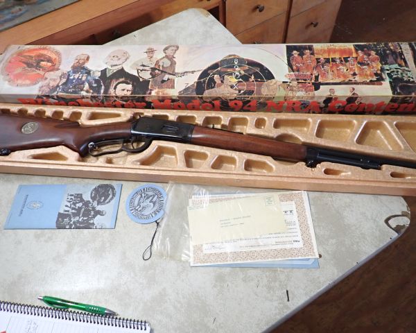 auction image