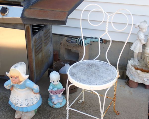 auction image