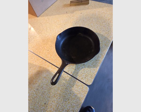 auction image