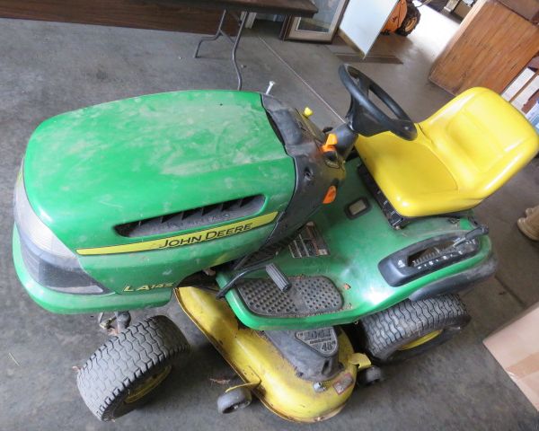 auction image