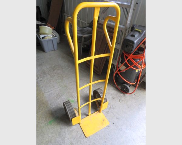 auction image