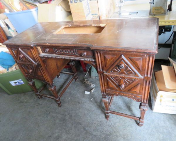 auction image
