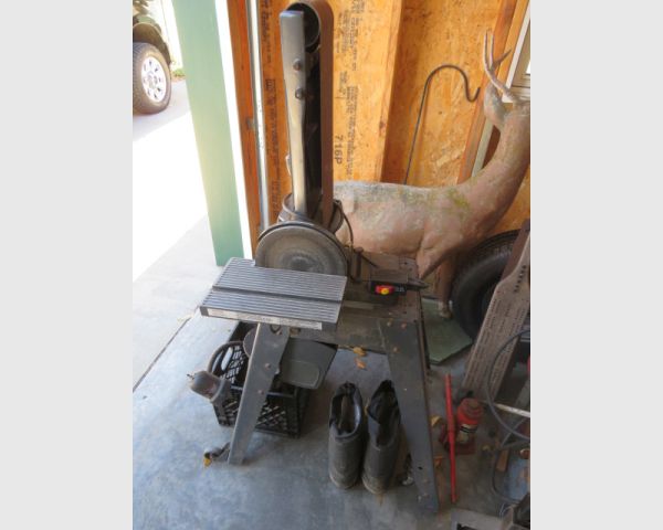auction image