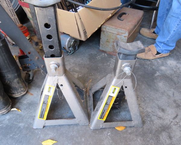 auction image