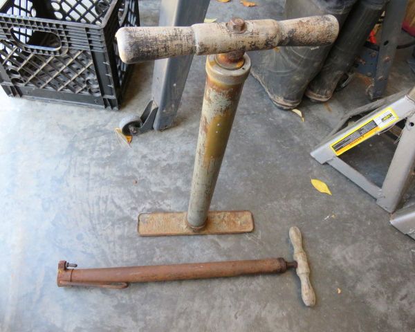 auction image