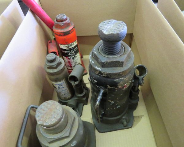 auction image