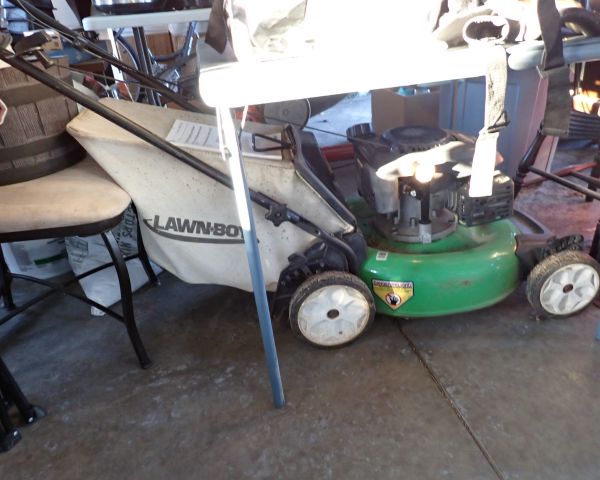 auction image