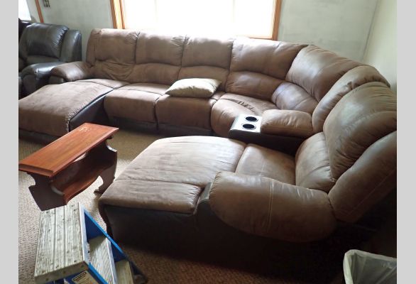 Auction listing photo