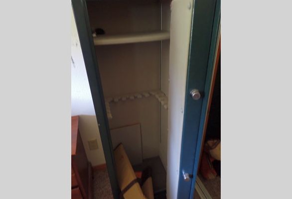 Auction listing photo