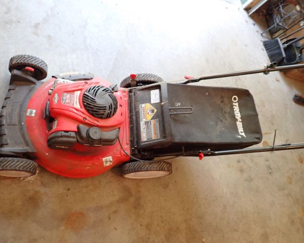 Auction listing photo