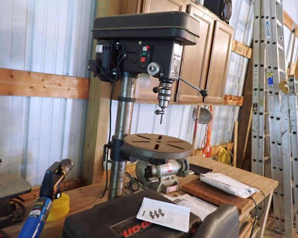 Auction listing photo