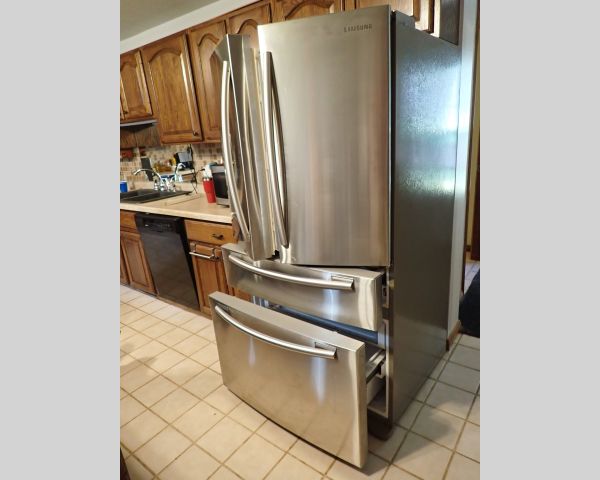 Auction listing photo