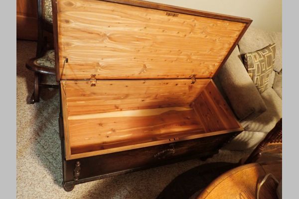 Auction listing photo