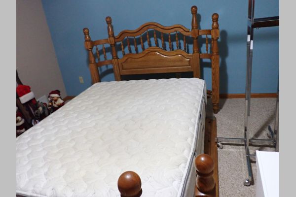 Auction listing photo