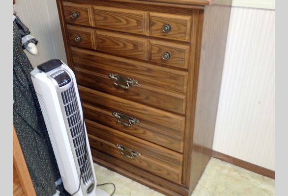 Auction listing photo
