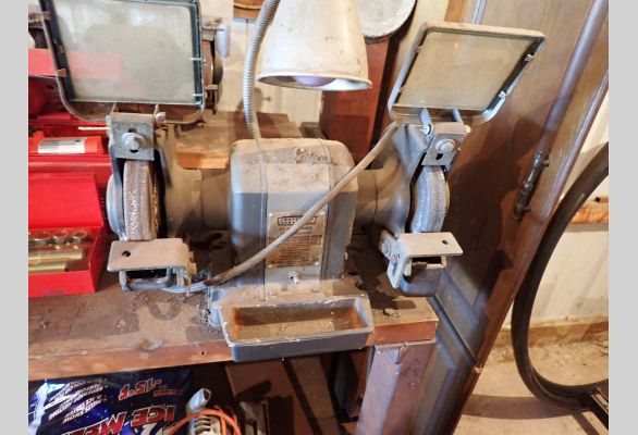 Auction listing photo