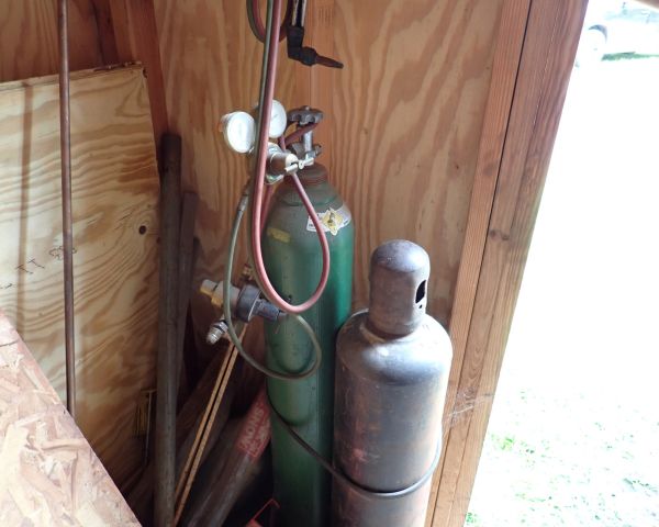Auction listing photo